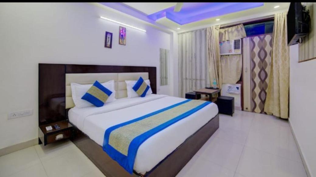 Hotel O Sweet Palace Yeni Delhi Dış mekan fotoğraf