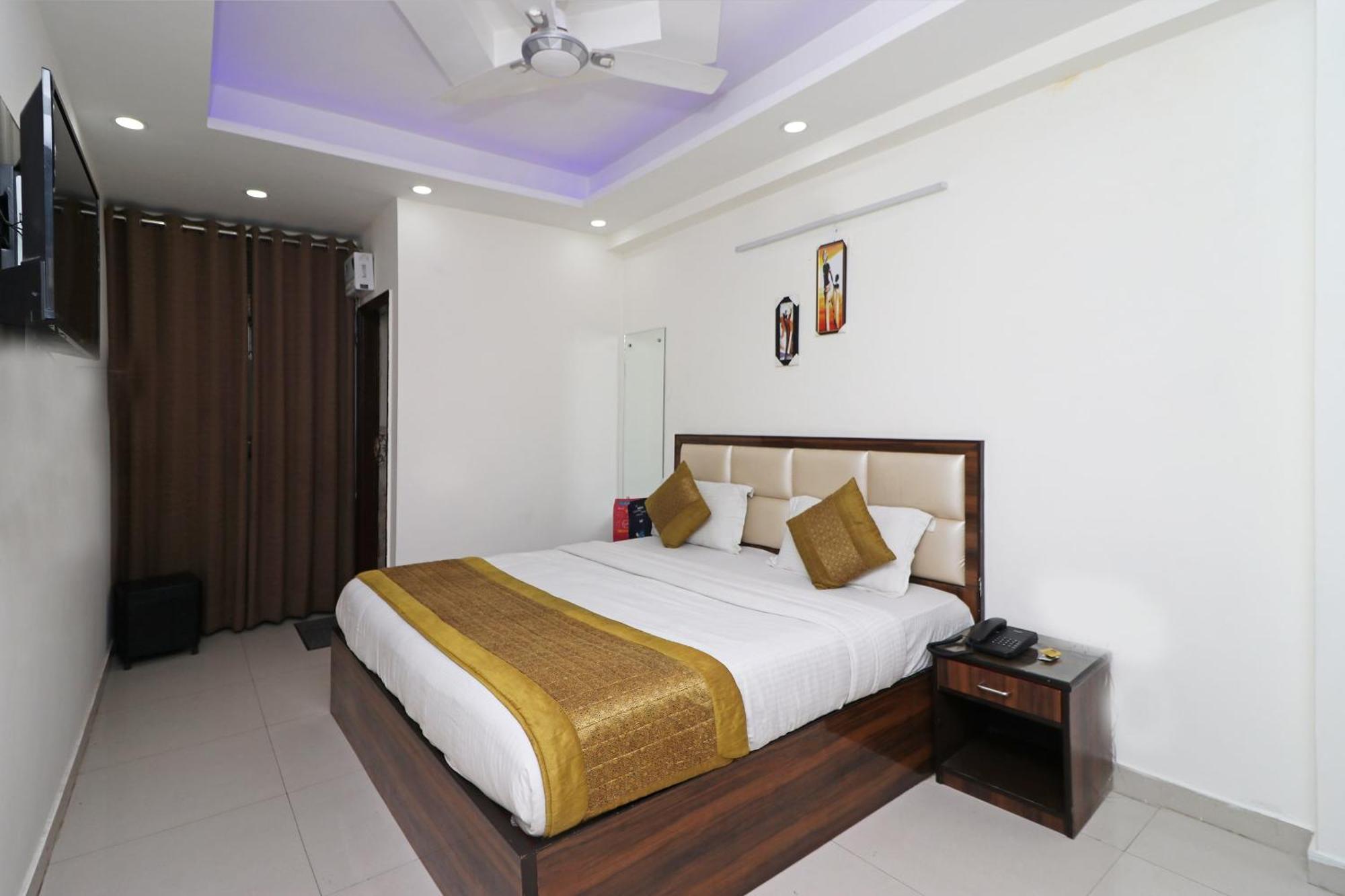 Hotel O Sweet Palace Yeni Delhi Dış mekan fotoğraf