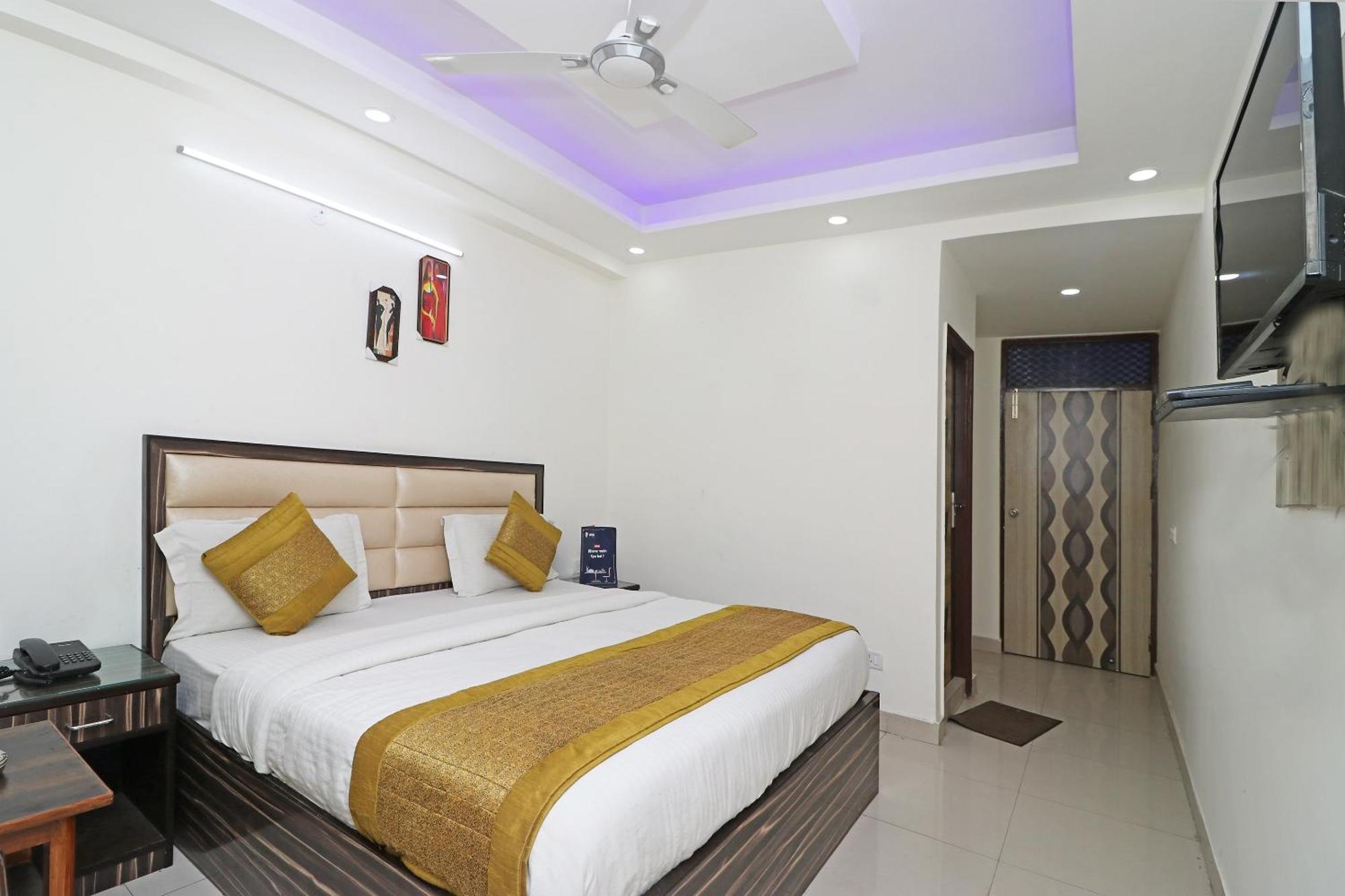 Hotel O Sweet Palace Yeni Delhi Dış mekan fotoğraf